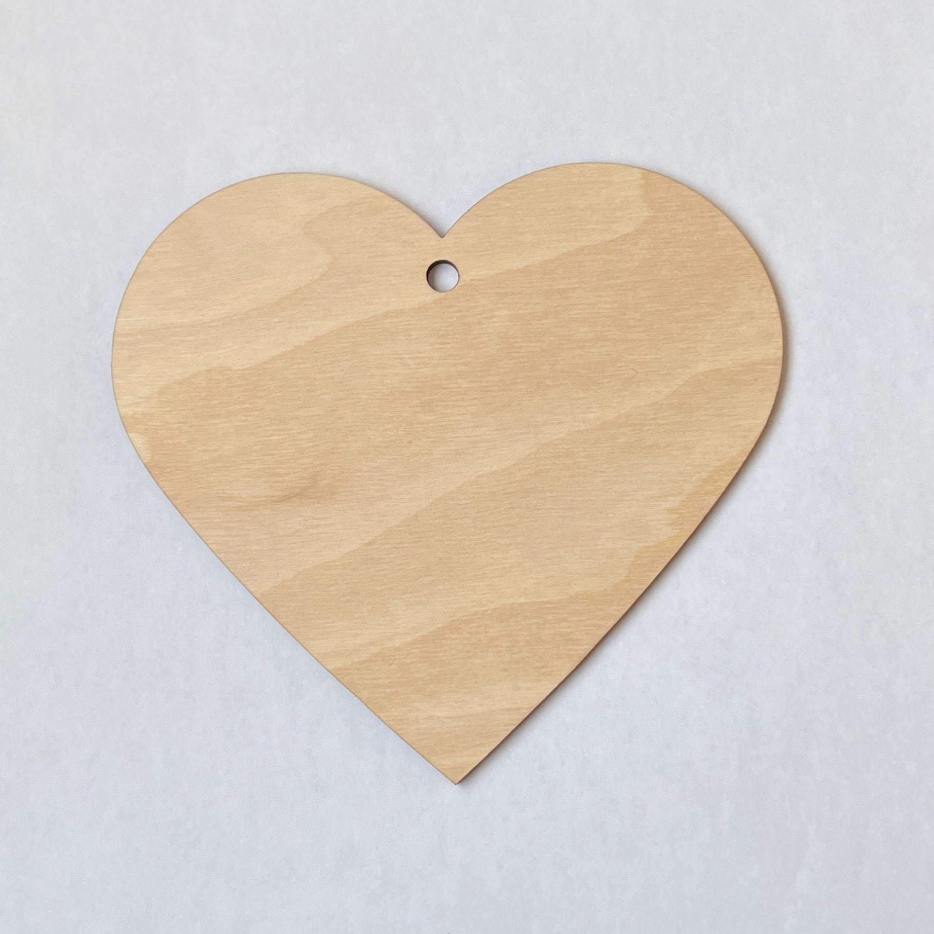 Corazón de madera en forma de corazón