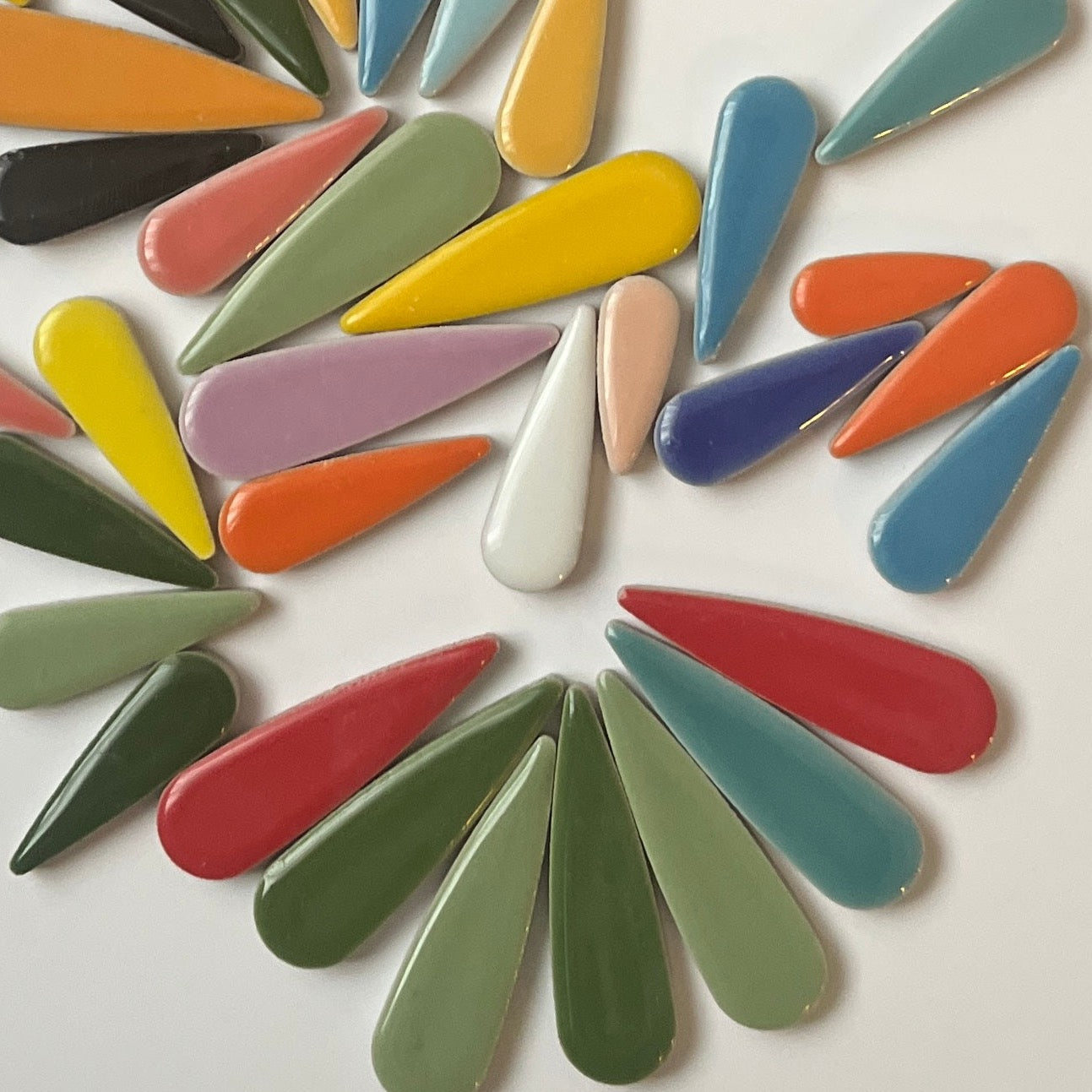 Ceramic Teardrop Petals - MIX 3.5 oz