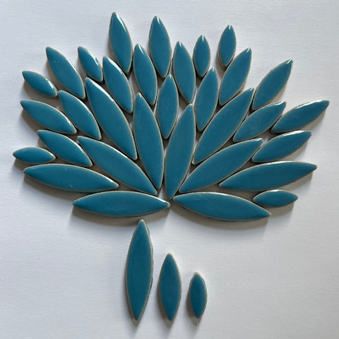 Pétalos de Cerámica - Azul - 100 grs