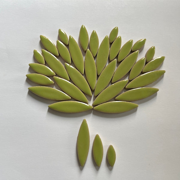 Pétalos de Cerámica - Verde Claro - 100 grs