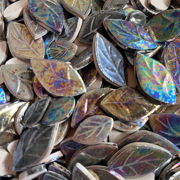Ceramic Leaves 4 oz IRIDESCENT