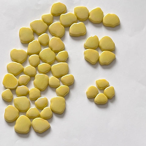Iridescent Glass Petals YELLOW 4oz