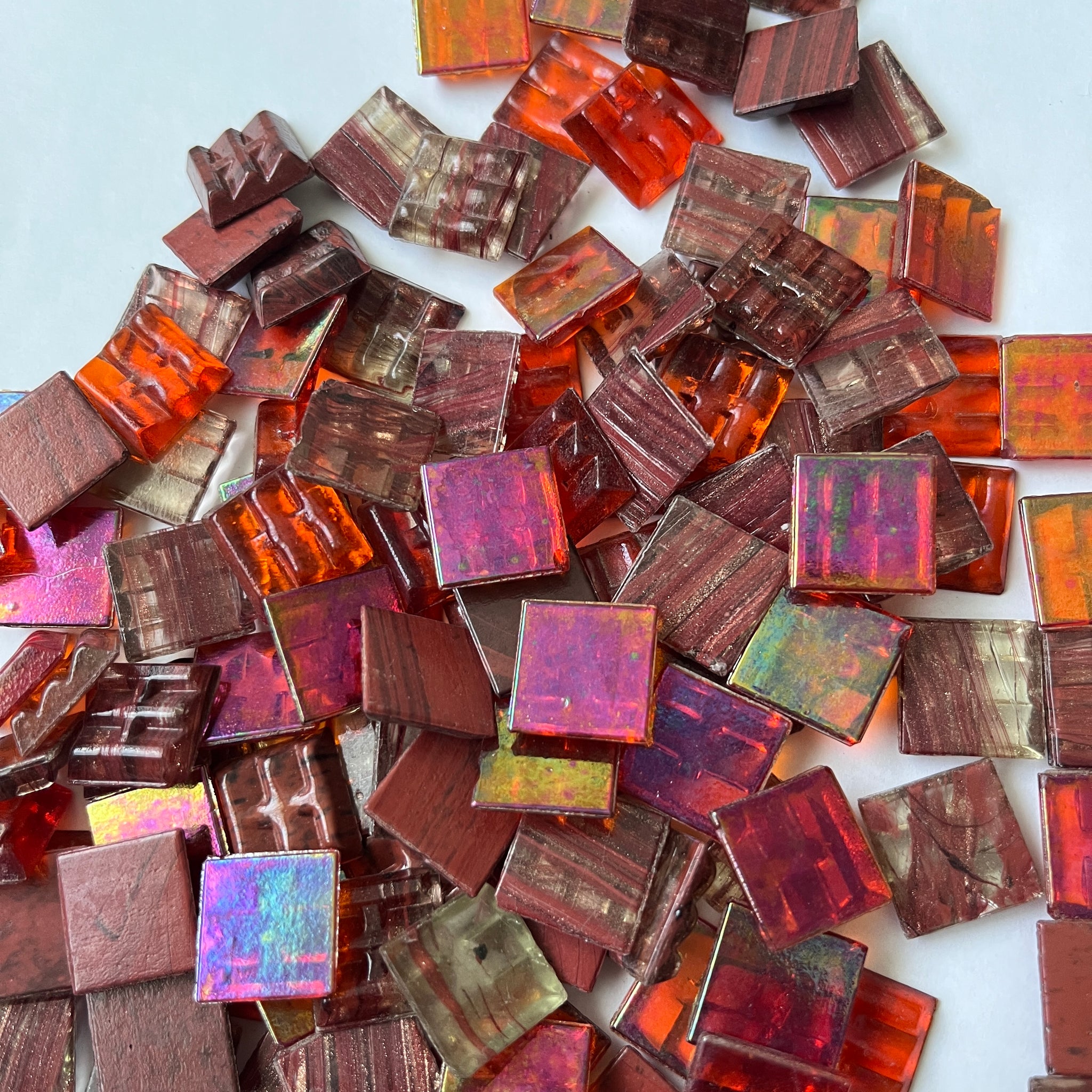 Vitreous 15x15mm Red Sonata (sheet)