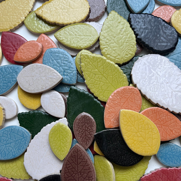 Ceramic Leaves 4 oz MIX