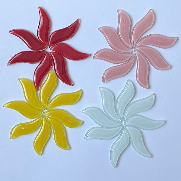 Wavy Glass Petals/Leaves - Large - set of 8