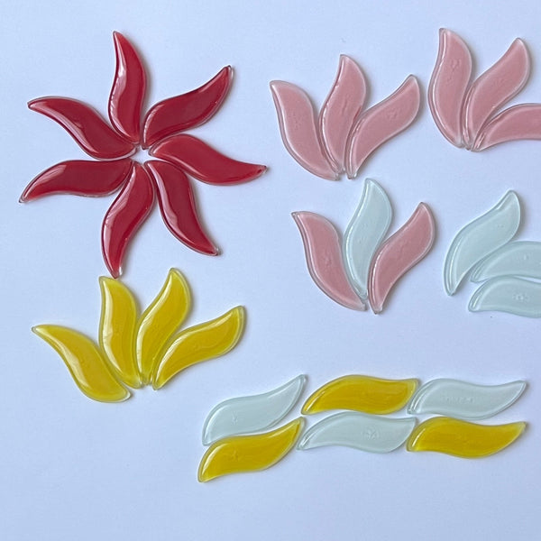 Wavy Glass Petals/Leaves - Large - set of 8