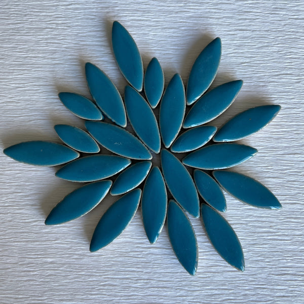 Pétalos y hojas de cerámica para mosaicos - Mezcla azul