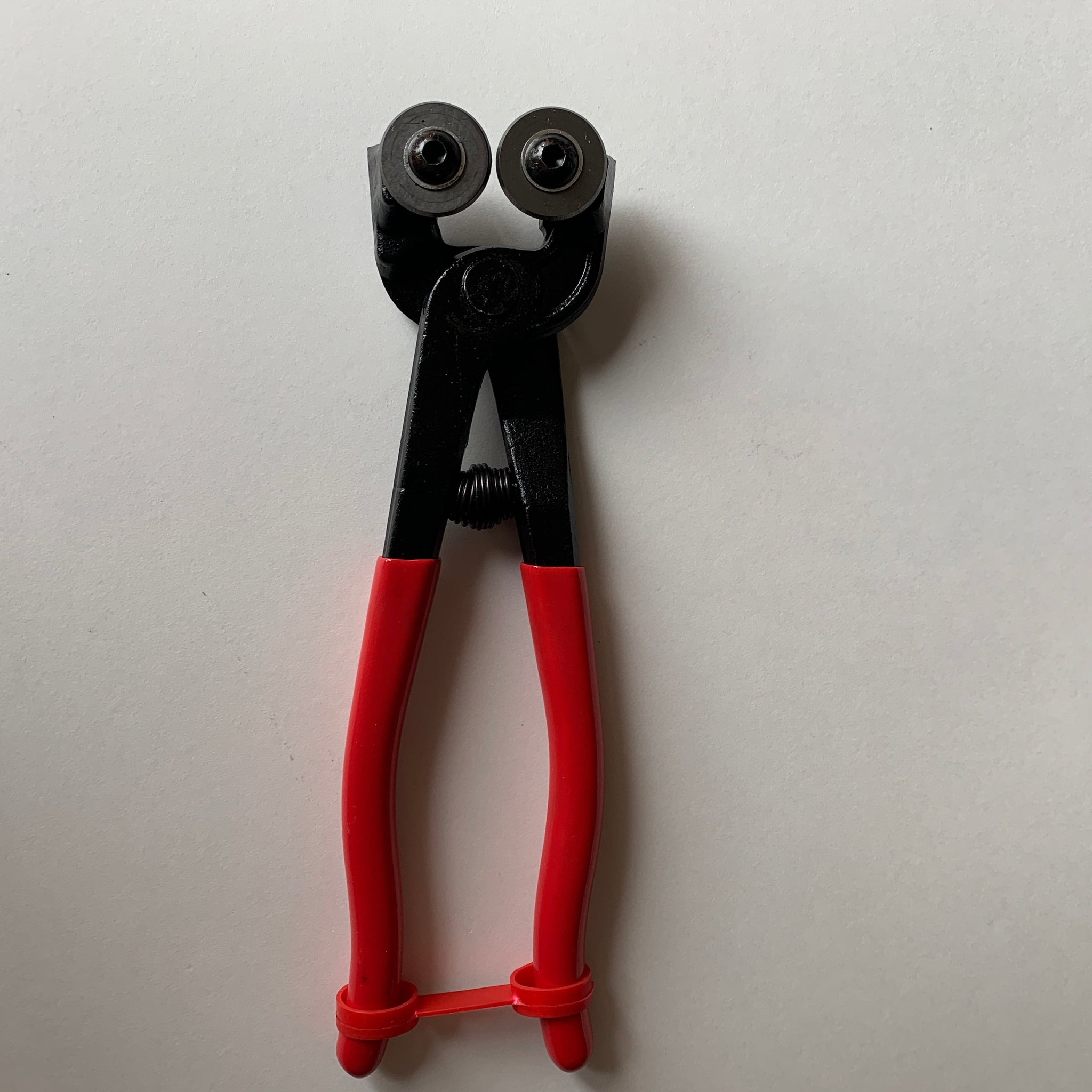 Wheeled Nippers