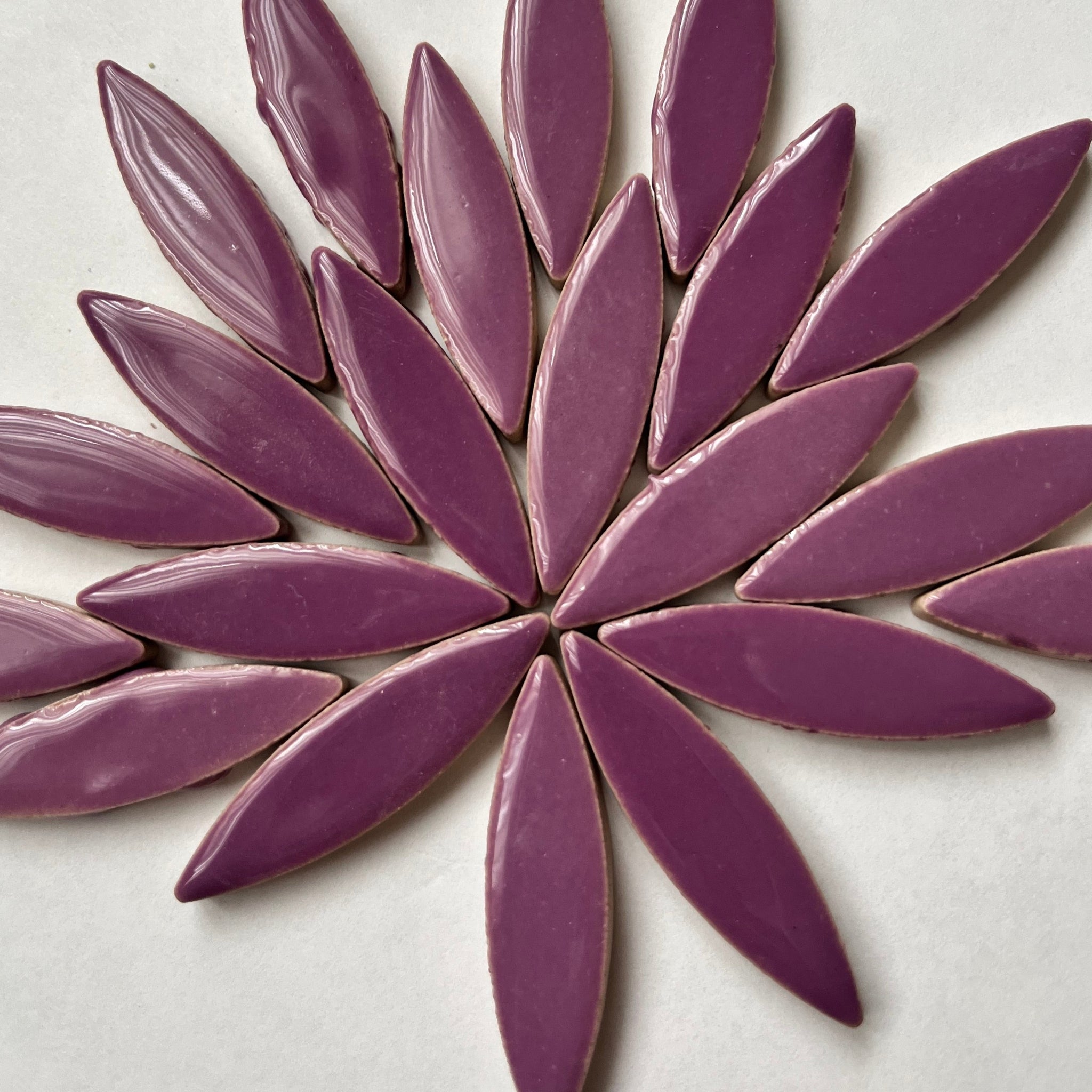 Large Ceramic Petals & Leaves for Mosaic Purple 4oz