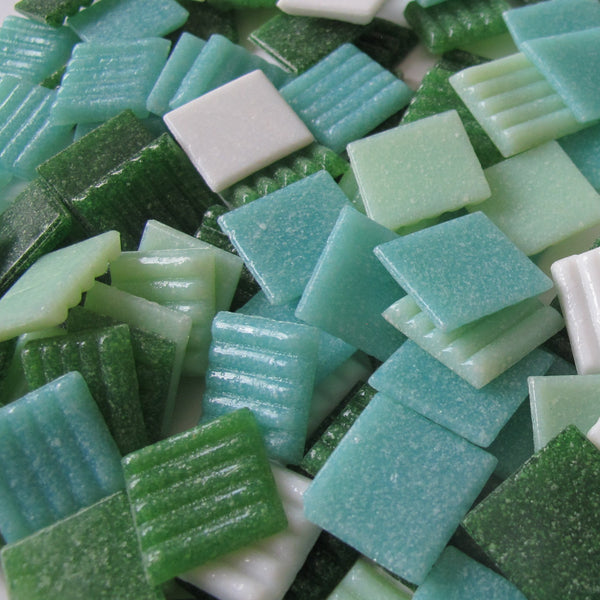 Vitreous 20mm - Green Lover Mix - 1lb