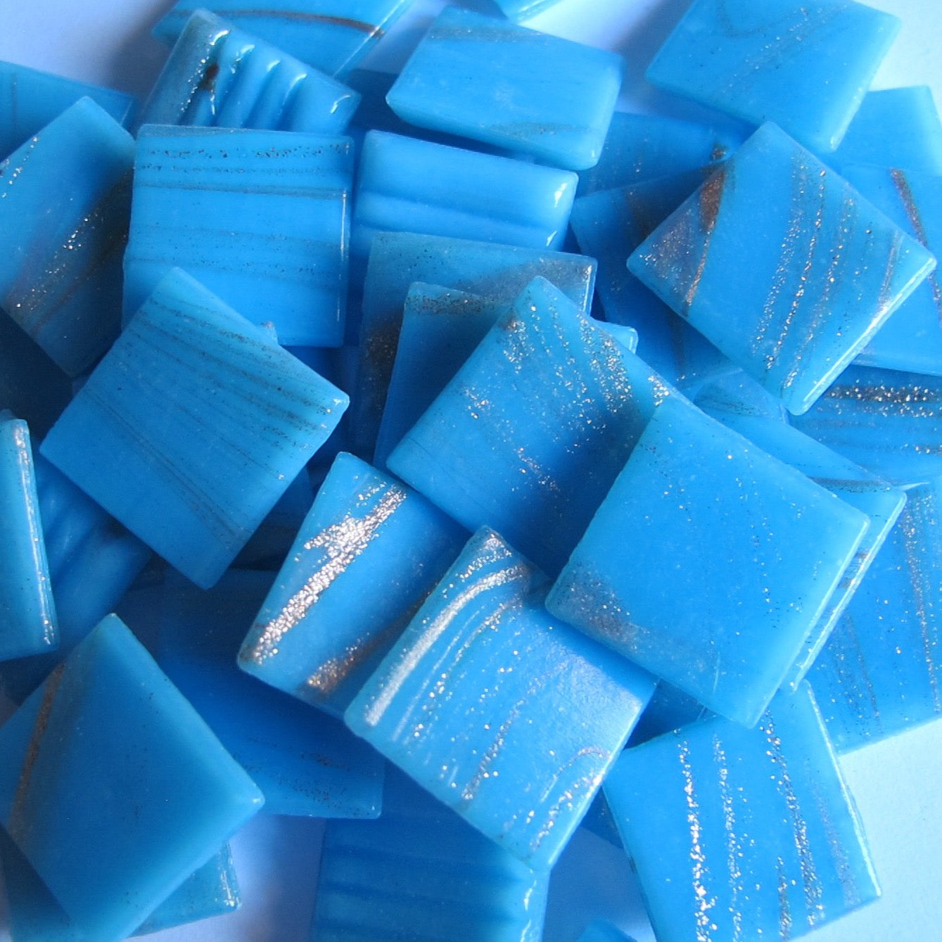 Gold Streaky 20mm - Vitreous Tiles SKY BLUE