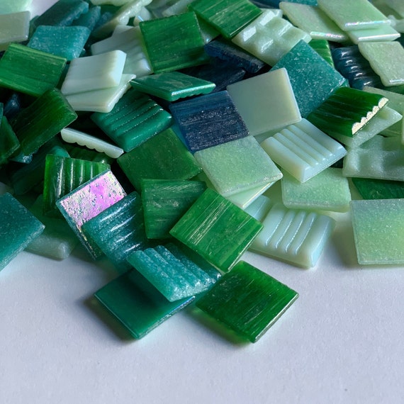 Iridized Tiles 20mm - Green Mix - 1lb